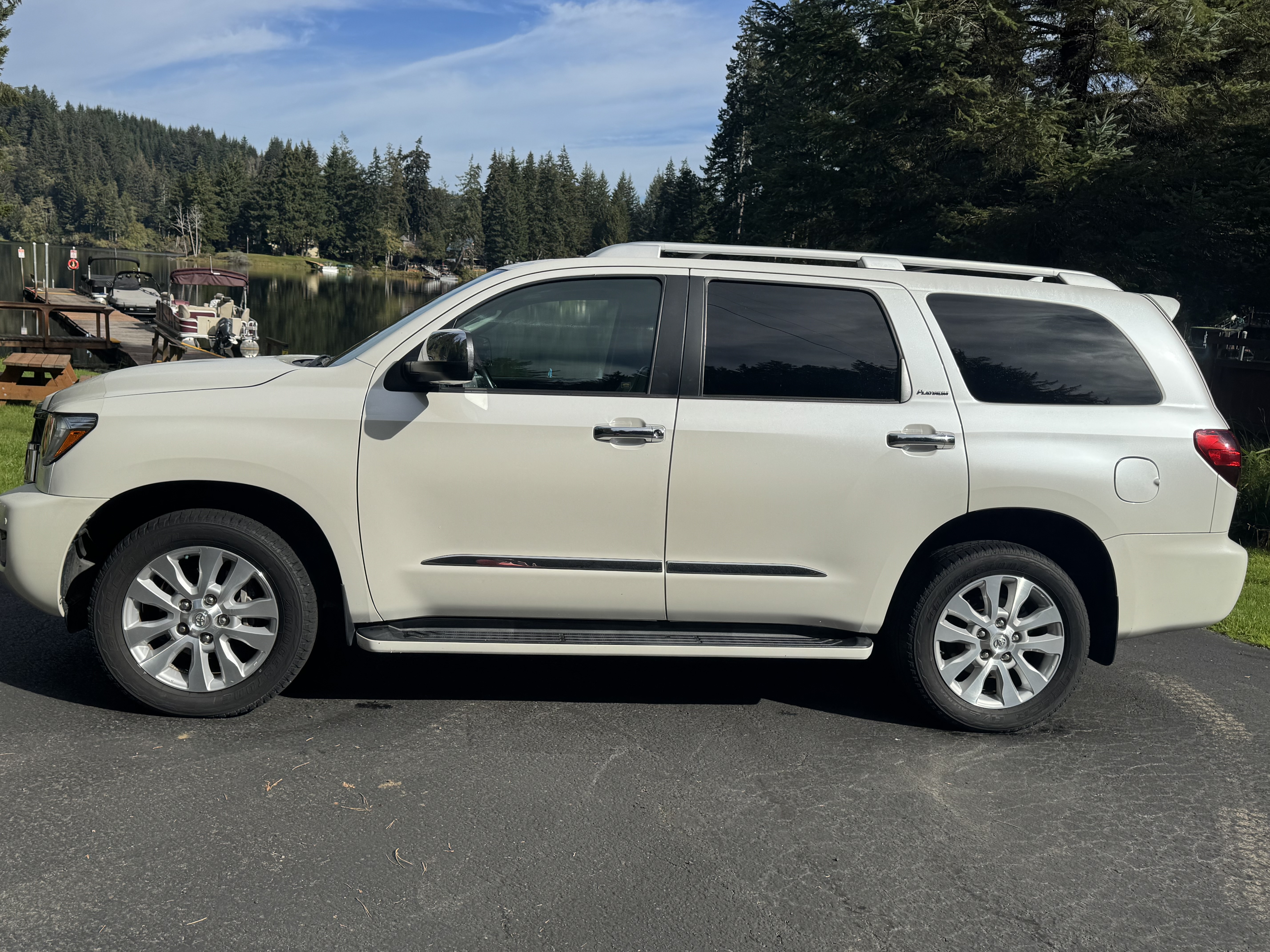 Used 2018 Toyota Sequoia Platinum AWD/4WD image 13