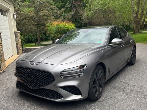 Used 2022 Genesis G70 3.3T w/ Sport Prestige Package AWD/4WD image 4