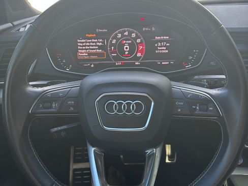 Used 2020 Audi SQ5 Premium Plus w/ Premium Plus Package image 8
