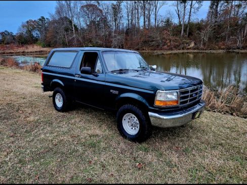 Used 1994 Ford Bronco image 1