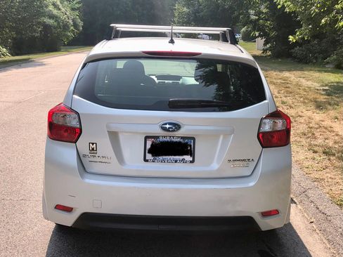 Used 2014 Subaru Impreza 2.0i Premium image 5