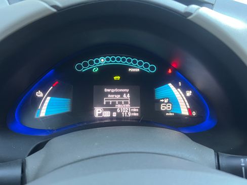 Used 2014 Nissan Leaf SV w/ LED & Quick Charge Package image 13