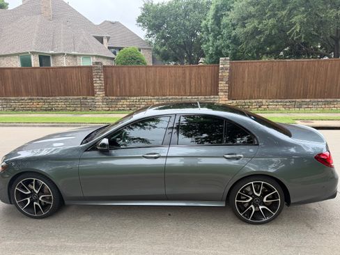 Used 2019 Mercedes-Benz E 53 AMG 4MATIC Sedan image 4