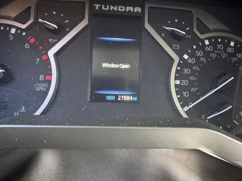 Used 2022 Toyota Tundra SR5 w/ SR5 Premium Package image 11