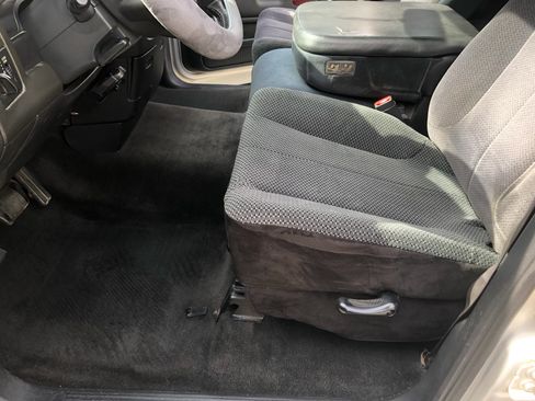 Used 2004 Dodge Ram 2500 Truck SLT w/ Trailer Tow Group image 9