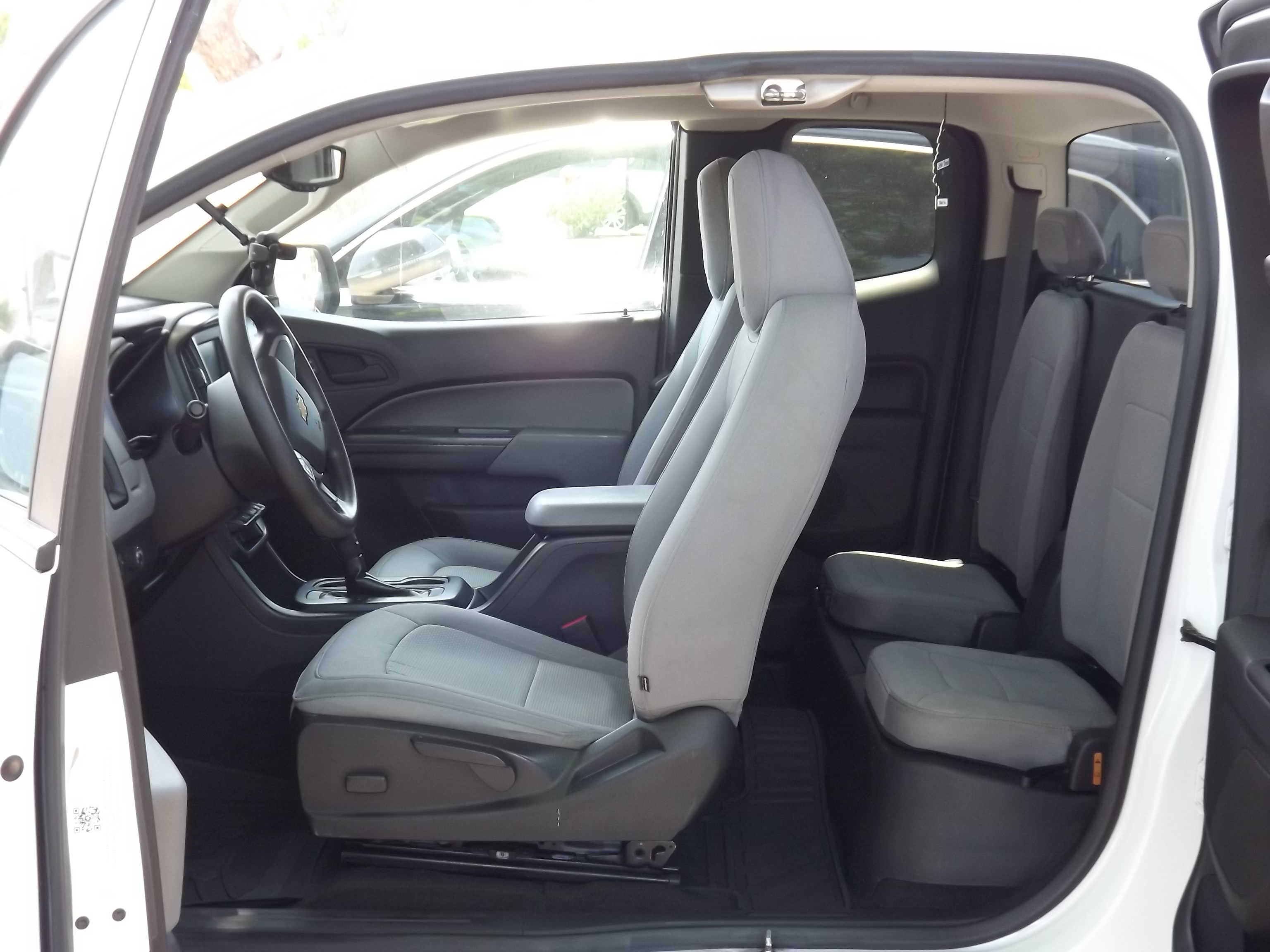 Used 2017 Chevrolet Colorado W/T w/ WT Convenience Package RWD image 12