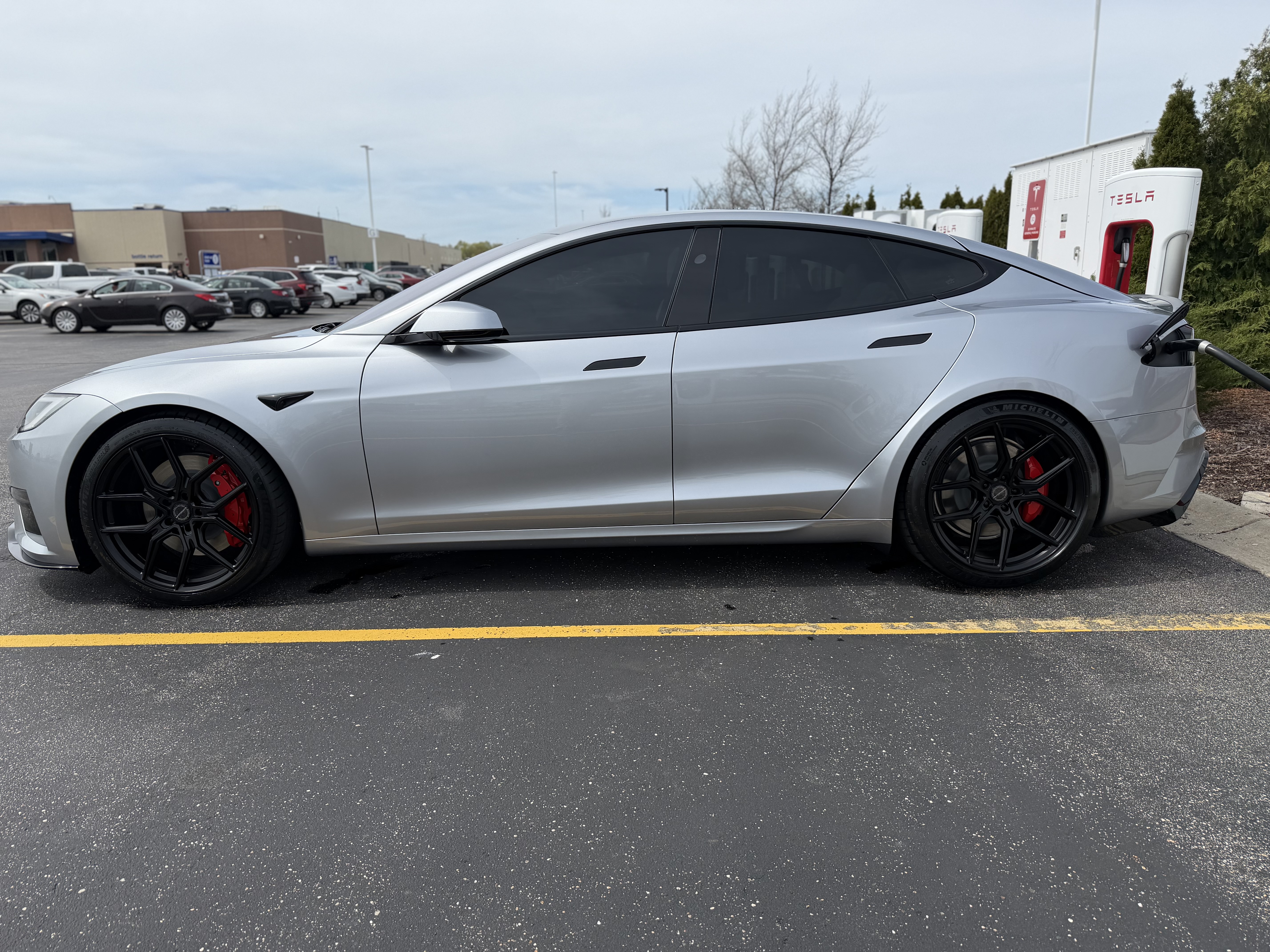 Used 2026 Tesla Model S Plaid AWD/4WD image 15