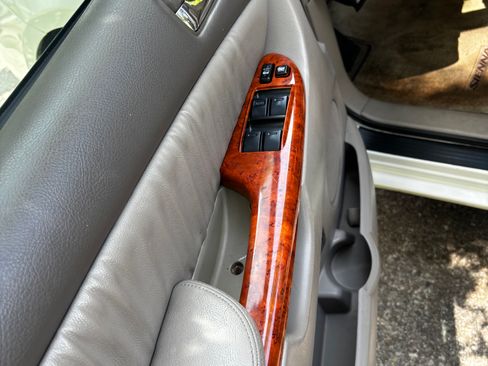 Used 2009 Toyota Sienna XLE w/ Towing Prep Pkg FWD image 20