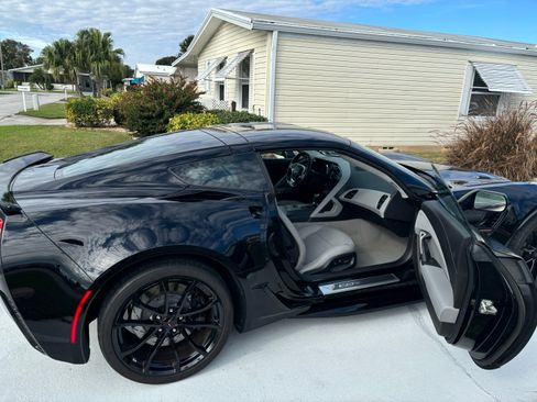 Used 2017 Chevrolet Corvette Grand Sport image 10