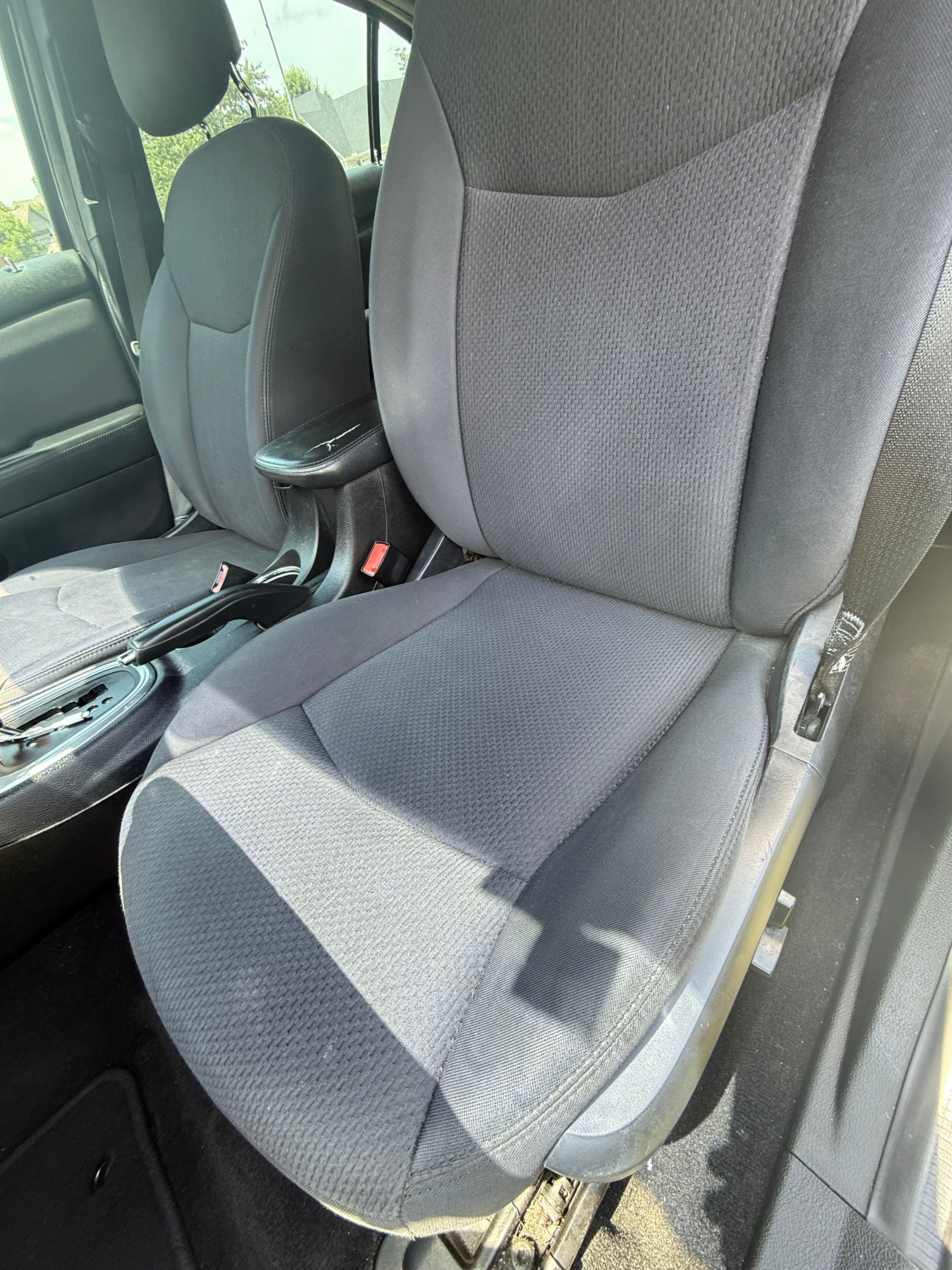 Used 2013 Chrysler 200 Touring FWD image 16
