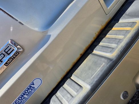 Used 2012 Ford Escape Limited image 6