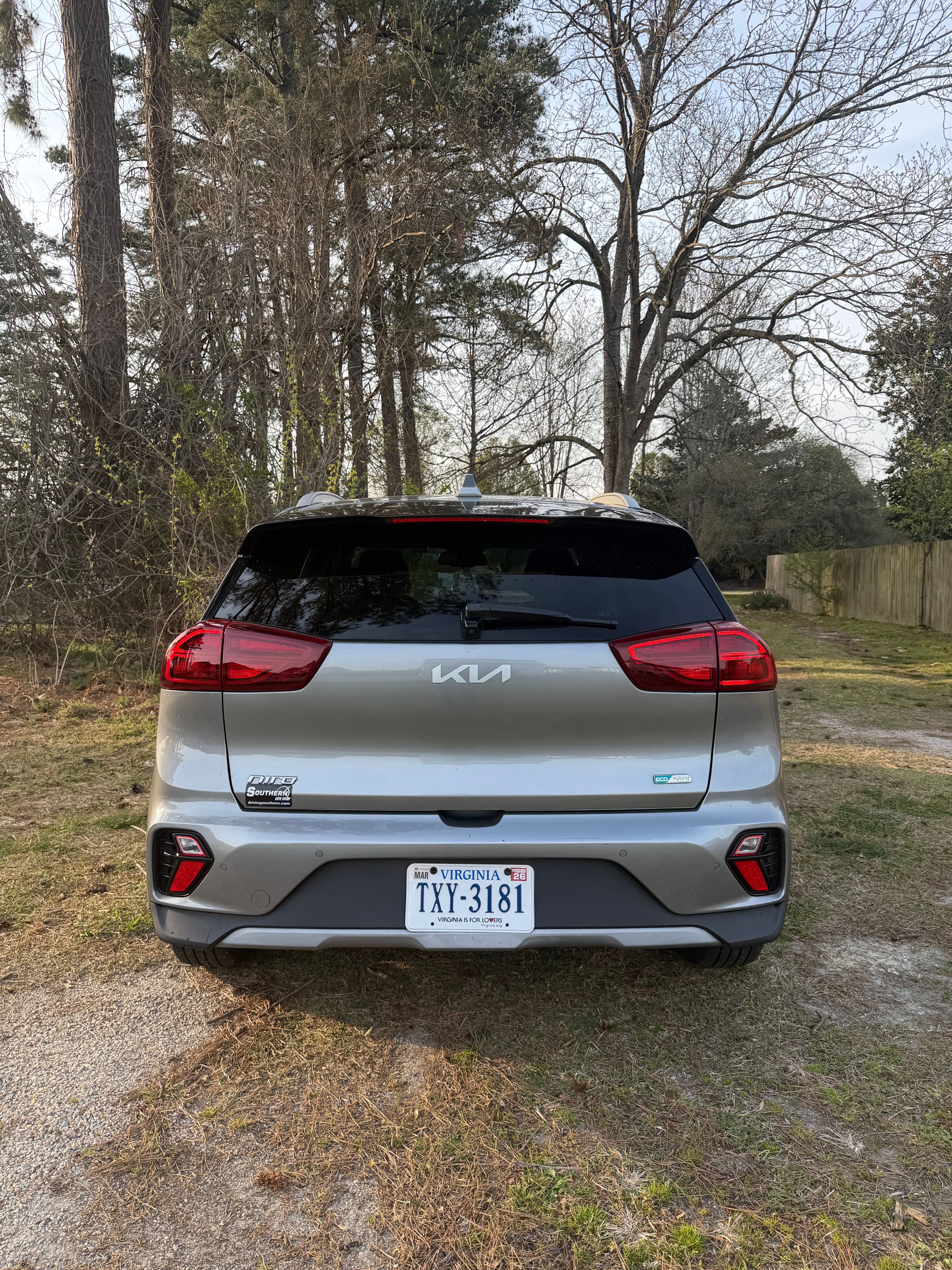 Used 2022 Kia Niro EX Premium FWD image 4