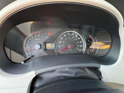 Used 2011 Toyota Sienna LE image 17