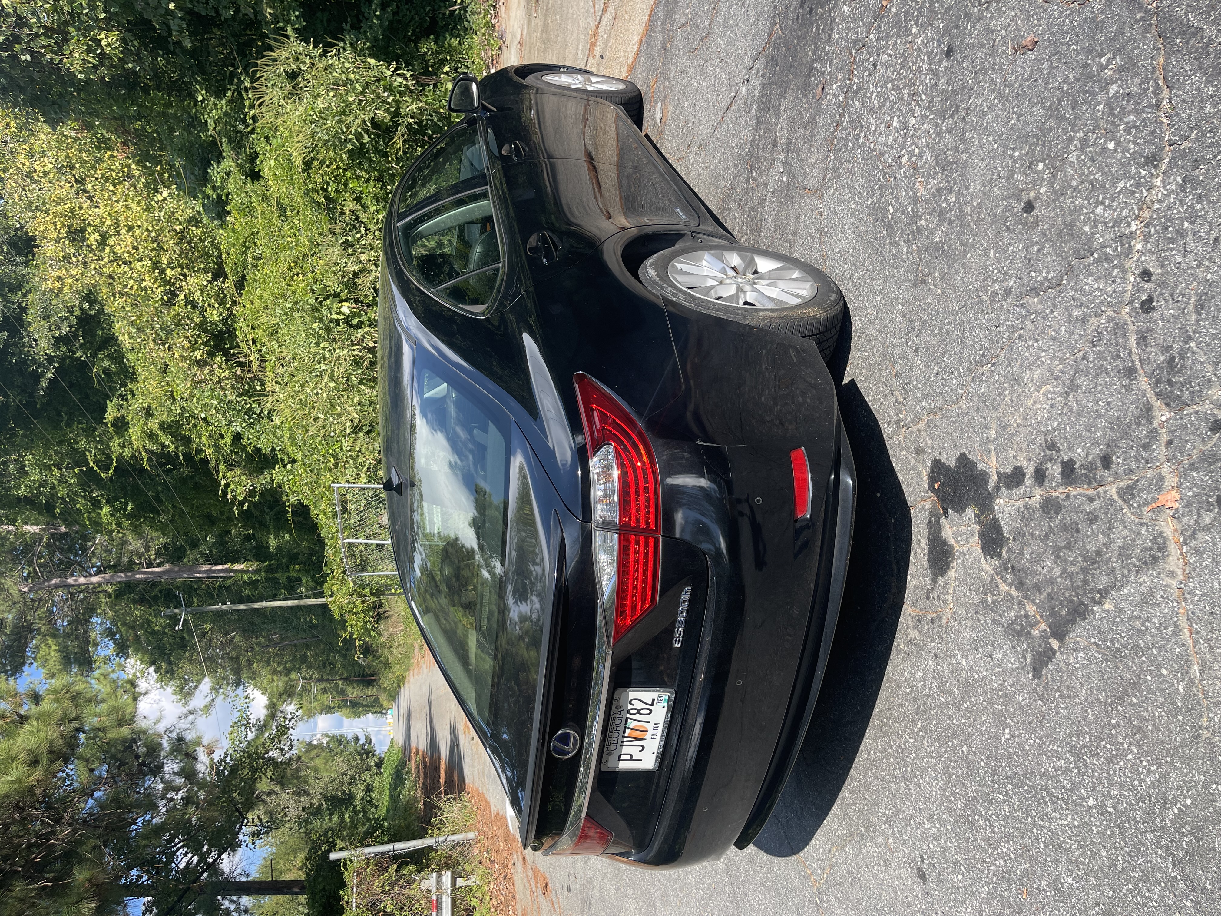 Used 2013 Lexus ES 300h w/ Premium Pkg FWD image 6