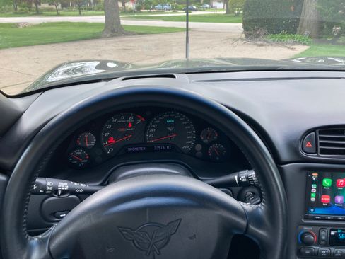 Used 2003 Chevrolet Corvette Z06 w/ Memory Package, 3 Drivers RWD image 1