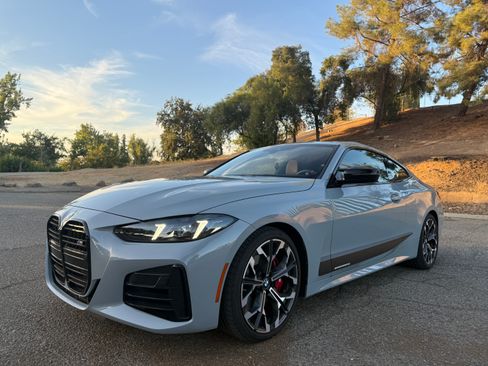 Used 2025 BMW M440i Coupe w/ Premium Package RWD image 10