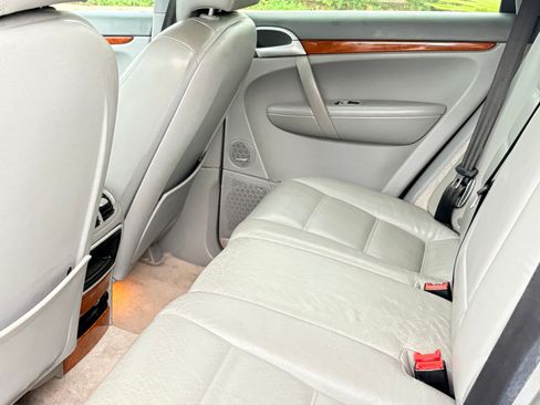 Used 2004 Porsche Cayenne S image 8