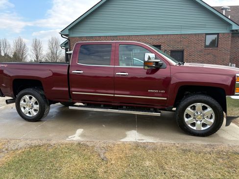 Used 2016 Chevrolet Silverado 2500 LTZ w/ Duramax Plus Package image 5