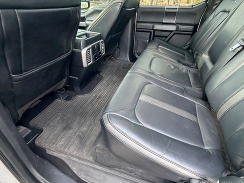 Used 2019 Ford F150 Platinum w/ Equipment Group 701A Luxury image 27