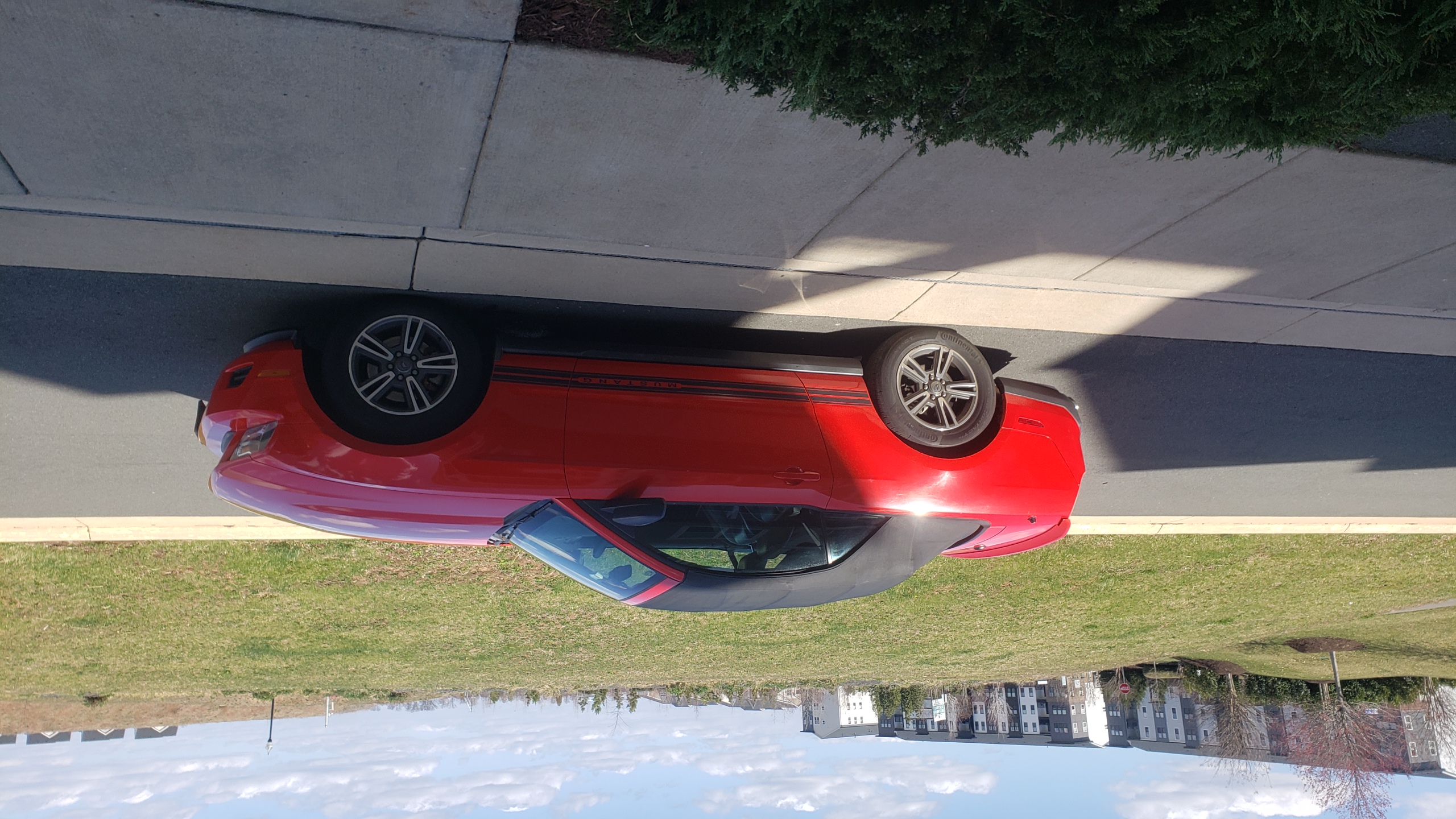 Used 2012 Ford Mustang Premium RWD image 1