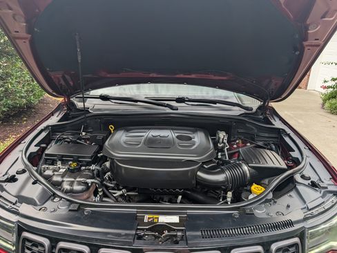 Used 2019 Jeep Grand Cherokee High Altitude AWD/4WD image 17