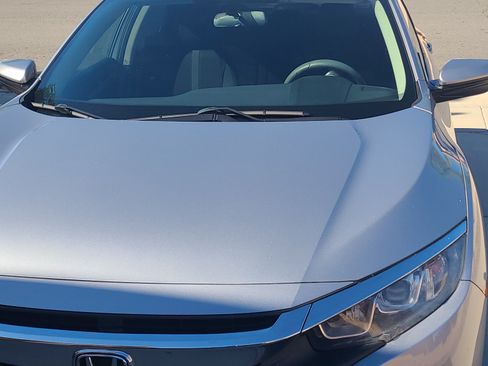 Used 2017 Honda Civic EX-T image 4