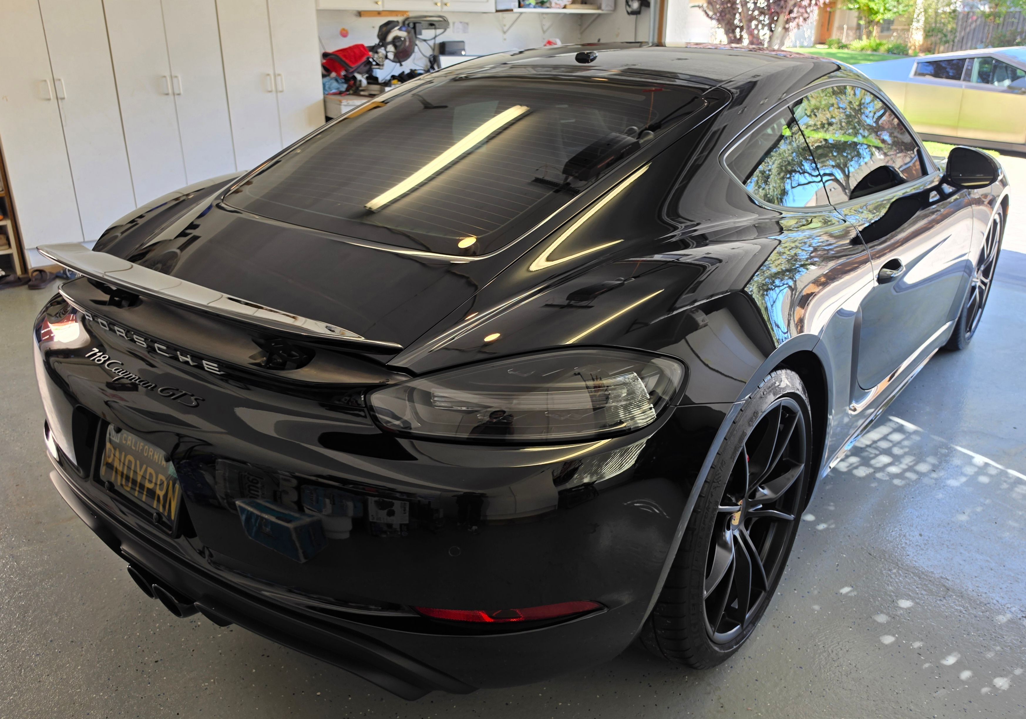 Used 2018 Porsche 718 Cayman GTS RWD image 9