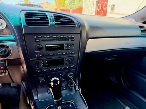 Used 2005 Ford Thunderbird RWD image 14