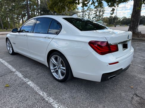 Used 2014 BMW 750i image 6