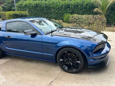 Used 2006 Ford Mustang GT Premium image 9