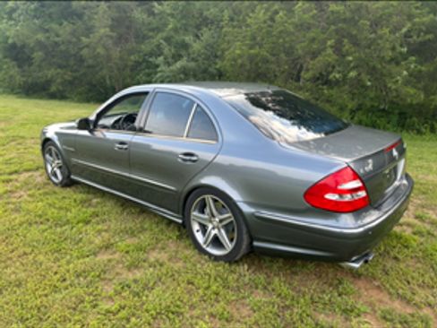 Used 2005 Mercedes-Benz E 55 AMG Sedan image 9