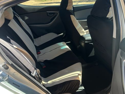 Used 2013 Hyundai Elantra GLS image 10