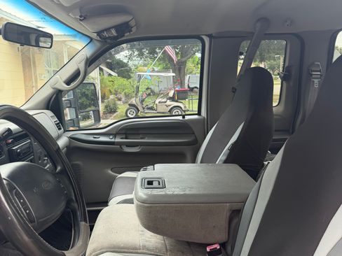 Used 1999 Ford F350 2WD SuperCab Super Duty image 16