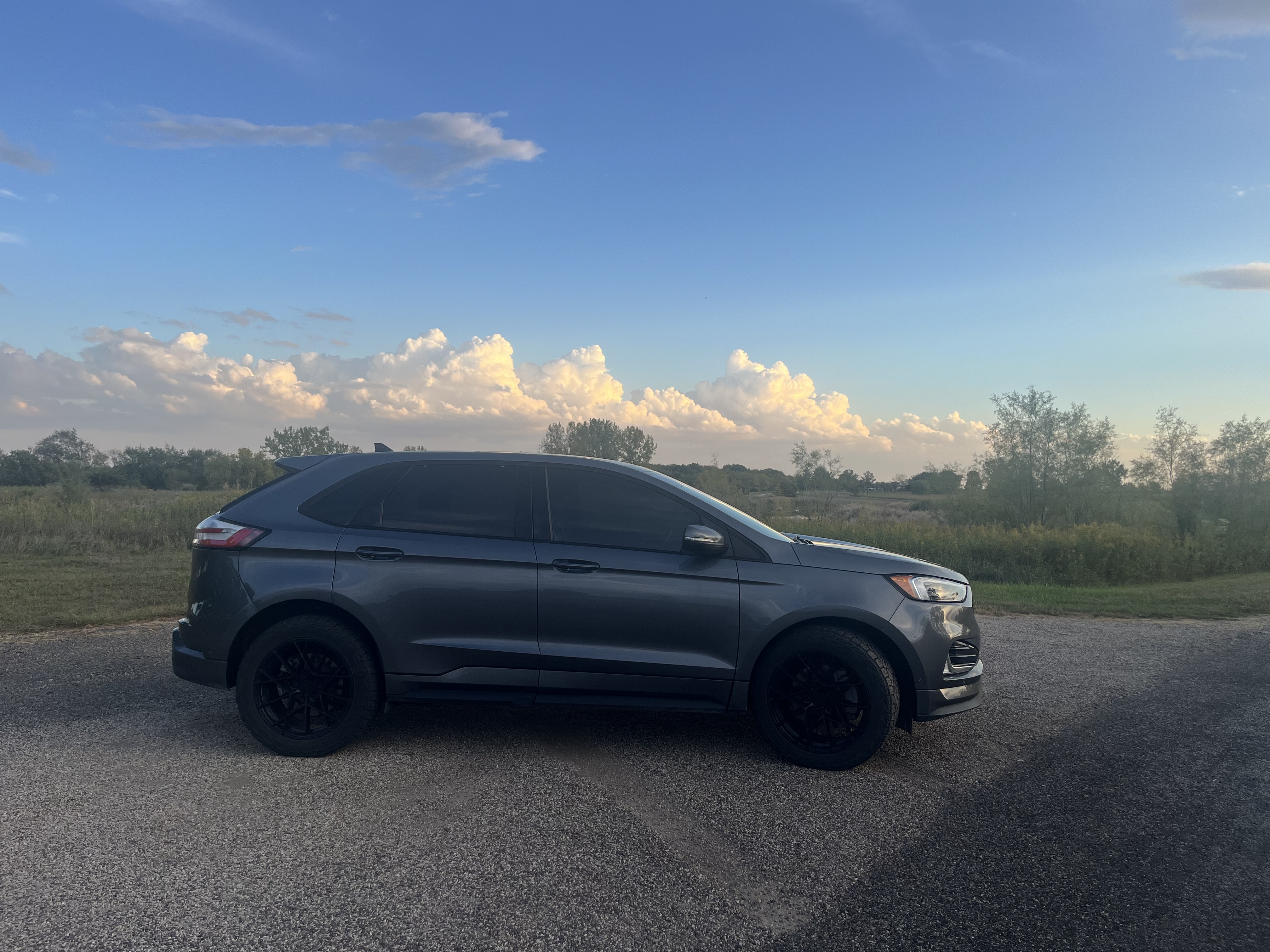 Used 2022 Ford Edge ST w/ Equipment Group 401A AWD/4WD image 9