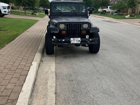 Used 1992 Jeep Wrangler S AWD/4WD image 4