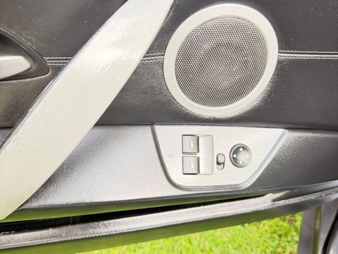 Used 2005 BMW Z4 3.0i RWD image 29