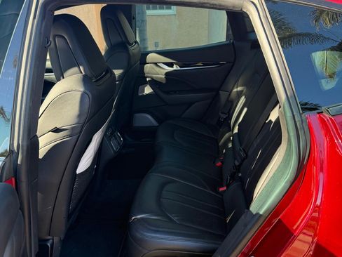 Used 2020 Maserati Levante GranSport image 6