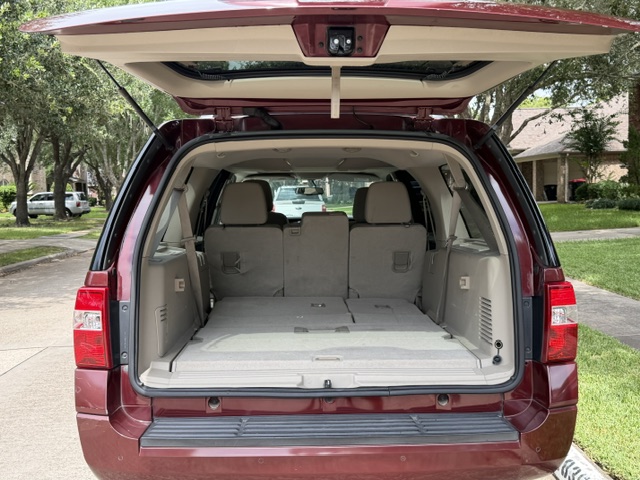 Used 2012 Ford Expedition EL XLT AWD/4WD image 6