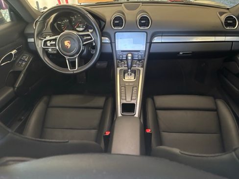 Used 2017 Porsche 718 Cayman RWD image 9