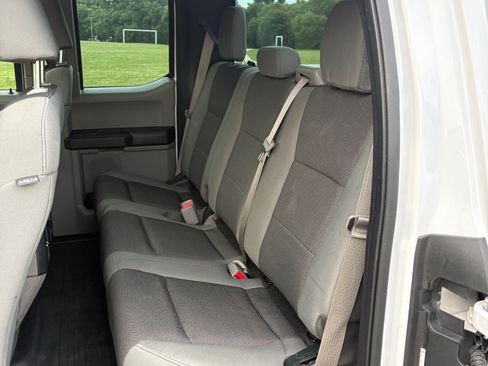 Used 2017 Ford F150 XL w/ Equipment Group 101A Mid AWD/4WD image 16