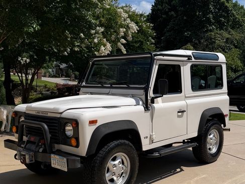 Used 1997 Land Rover Defender 90 AWD/4WD image 2