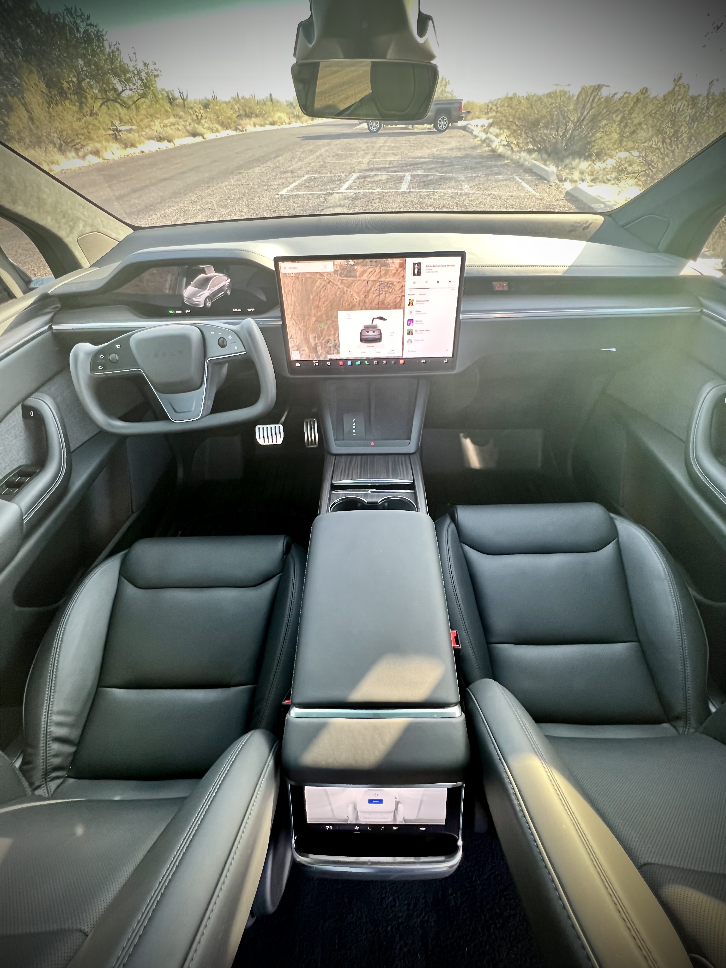 Used 2023 Tesla Model X AWD/4WD image 10