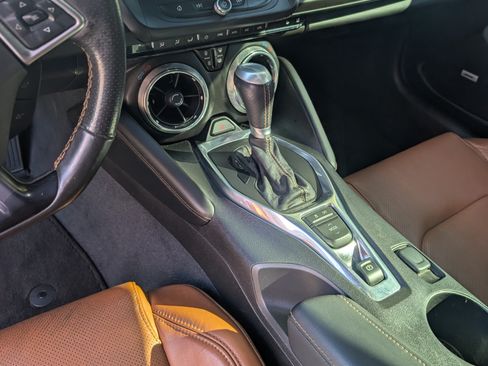 Used 2016 Chevrolet Camaro SS image 13