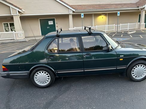 Used 1992 Saab 900 S image 10