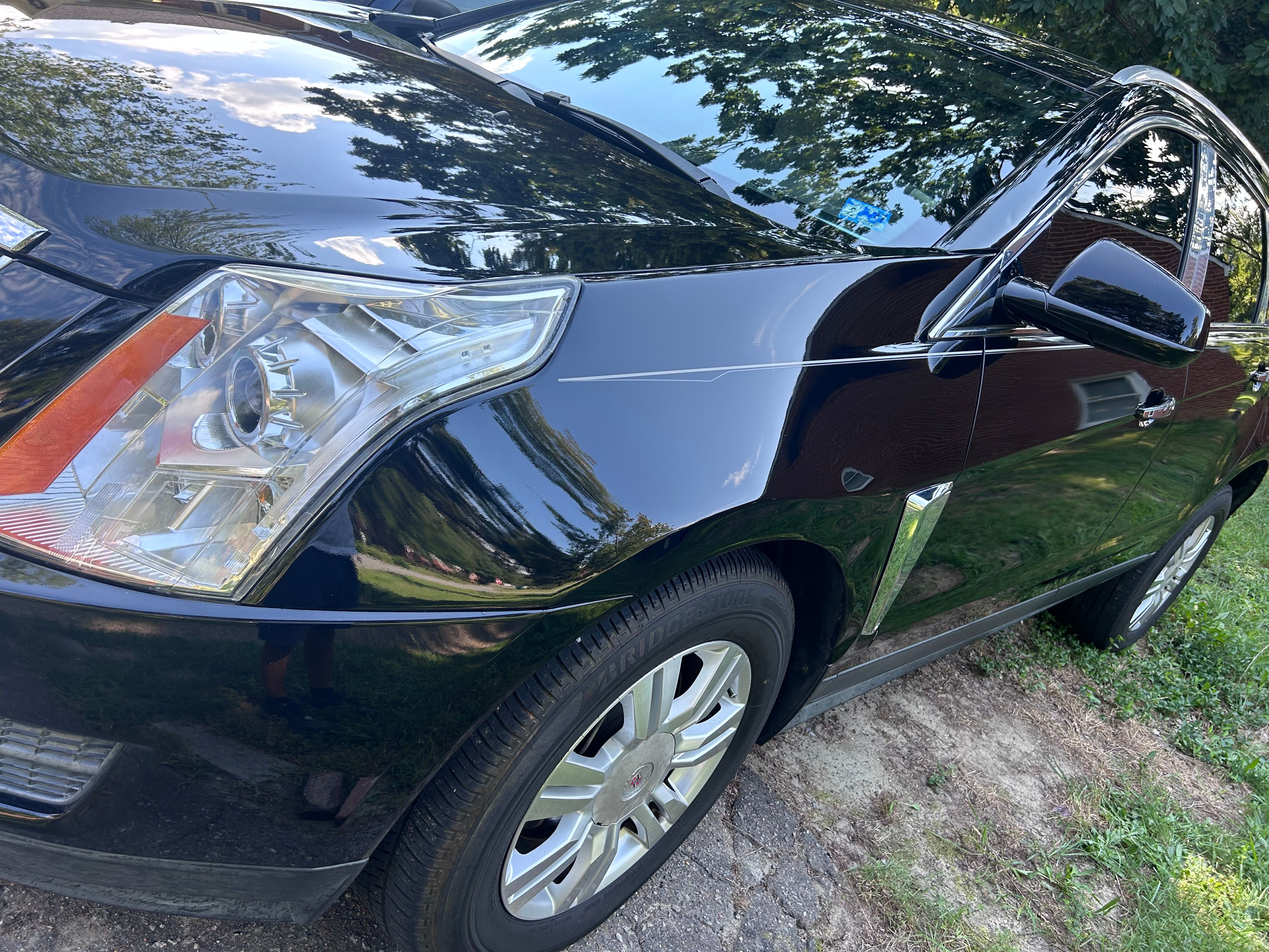 Used 2014 Cadillac SRX Luxury w/ Driver Awareness Package FWD image 11