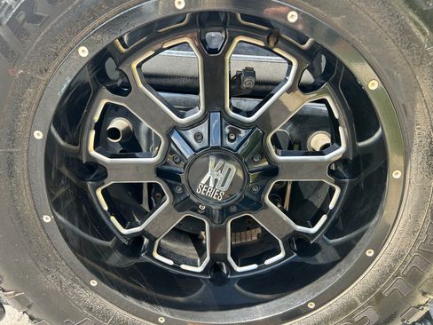 Used 2011 Jeep Wrangler Rubicon w/ PWR Convenience Group image 23