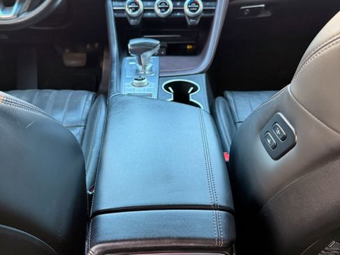 Used 2019 Genesis G70 2.0T Advanced w/ Dynamic Package image 4