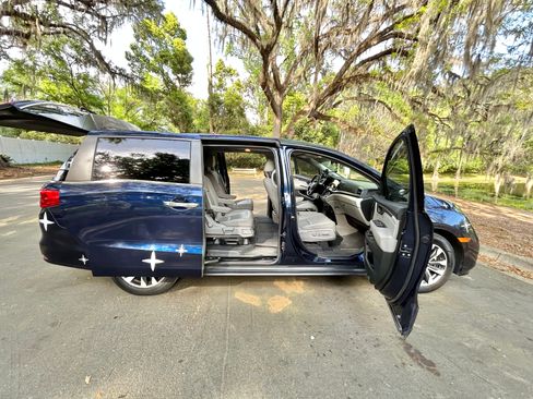 Used 2021 Honda Odyssey EX-L image 13