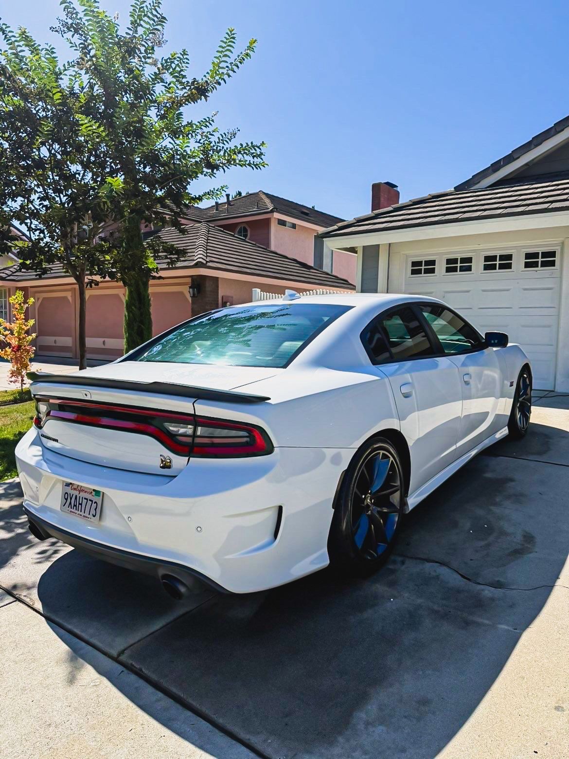 Used 2019 Dodge Charger Scat Pack w/ Plus Group RWD image 9