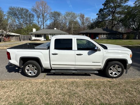 Used 2015 GMC Sierra 1500 SLT w/ SLT Crew Cab Value Package image 1